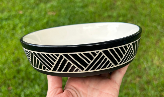 B&W Hand Carved Medium Tribal Trinket/Dip/Pet Food Dish